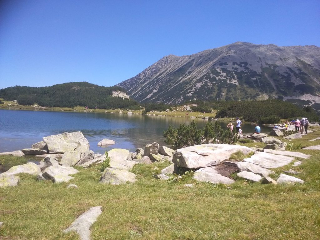 buy and sell property apartments in Bansko Bulgaria